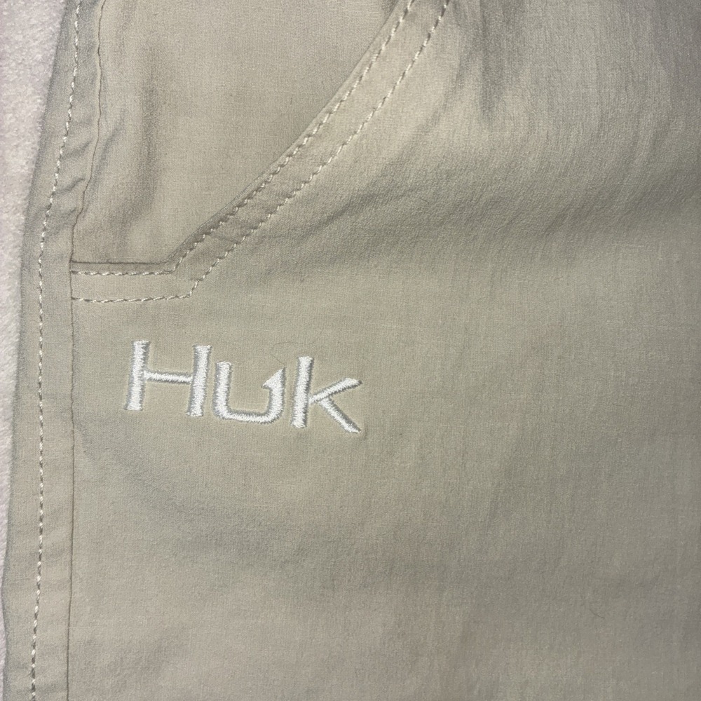 Huk Men's Fishing Board Shorts - Picture 3 of 9